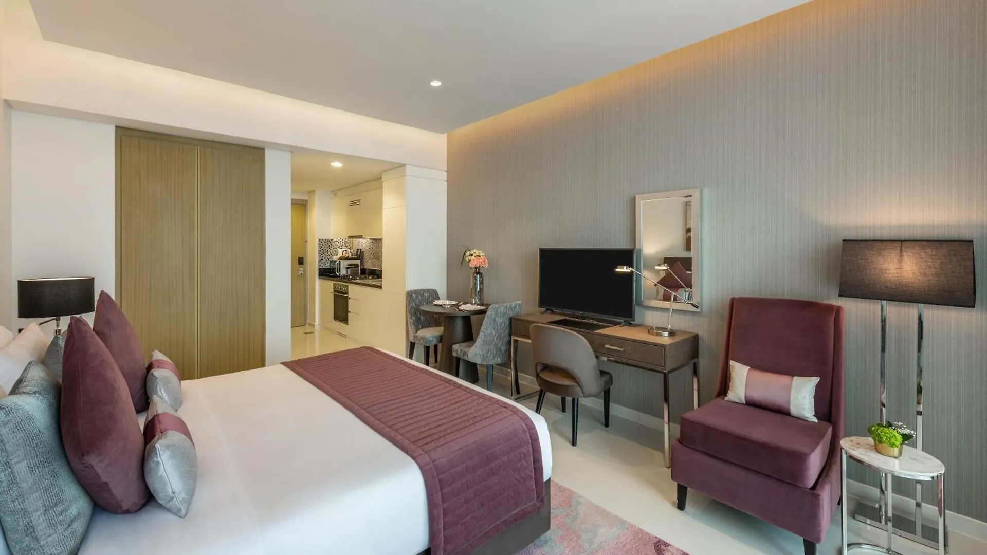 **** Hotel Damac Maison Aykon City Dubaj Zjednoczone Emiraty Arabskie